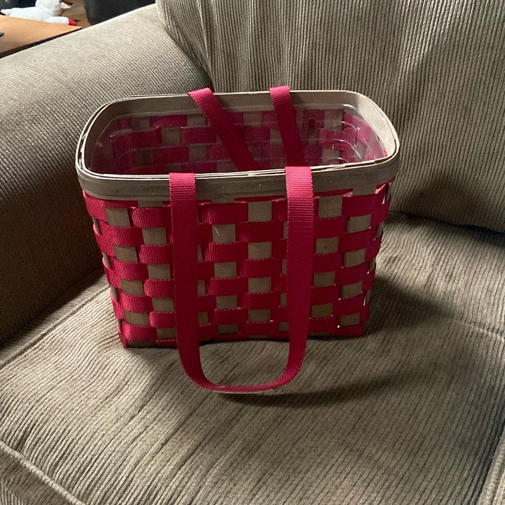 LONGABERGER "On The Go" Extra-Large Tote Hostess Basket 2007 Red